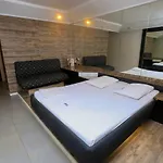 Eden Hotel (Adults Only)